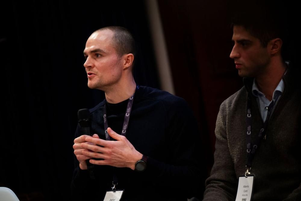 Dan Lucy speaking at Cancer Research Horizons' 2025 Innovation Summit